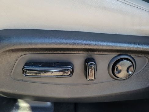 Used 2025 Honda CR-V EX-L image 18