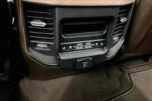 Used 2025 RAM 1500 Limited AWD/4WD image 33