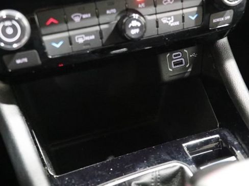 Used 2024 Jeep Compass Limited AWD/4WD image 31