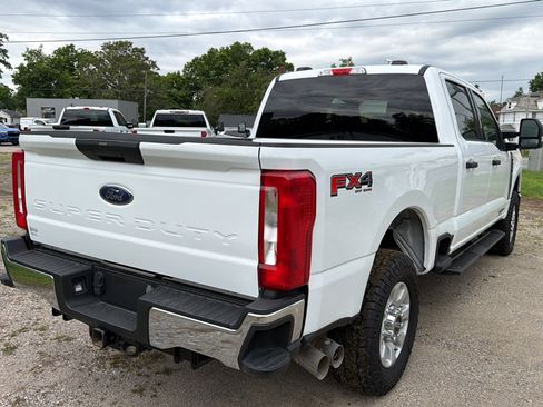 Used 2024 Ford F250 XLT w/ FX4 Off-Road Package AWD/4WD image 7