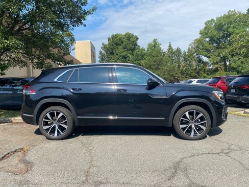 Certified 2026 Volkswagen Atlas Cross Sport SEL Premium R-Line AWD/4WD image 2
