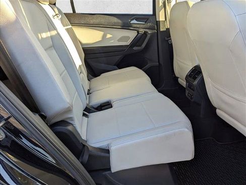 Used 2021 Volkswagen Tiguan SE image 20