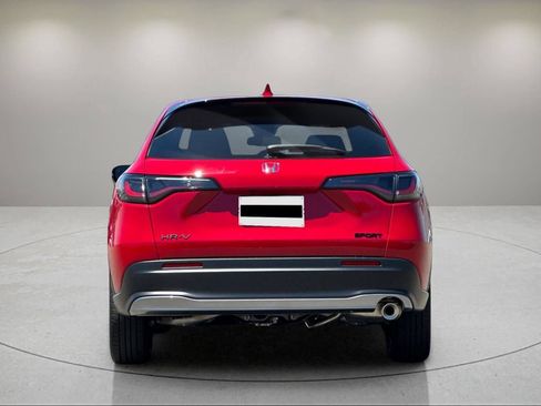 New 2027 Honda HR-V Sport image 4