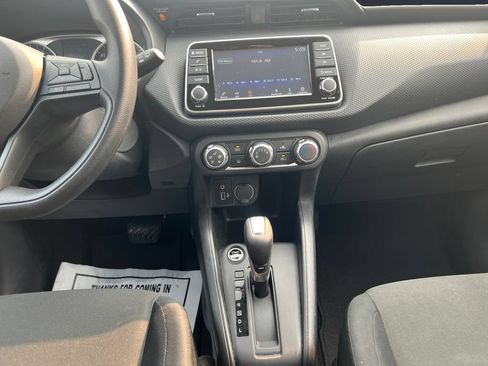 Used 2025 Nissan Kicks Play S FWD image 11