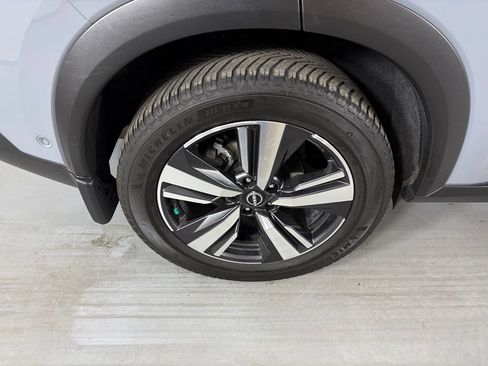 Used 2022 Nissan Rogue Platinum w/ Head-Up Display Package FWD image 11