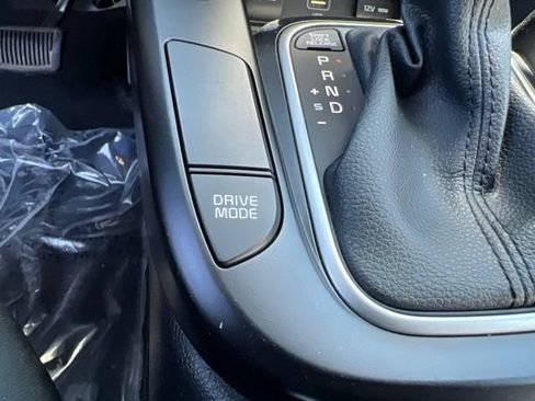 Certified 2024 Kia Soul LX w/ Option Group 015 FWD image 22
