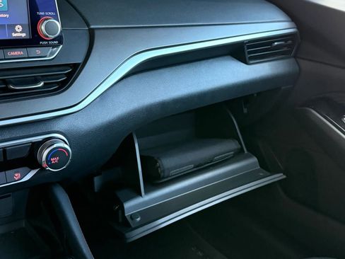 Used 2023 Nissan Altima 2.5 SR image 55