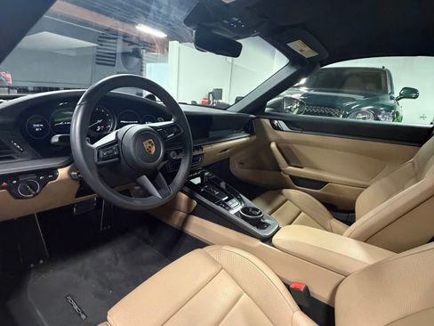 Used 2020 Porsche 911 Carrera 4S AWD/4WD image 8