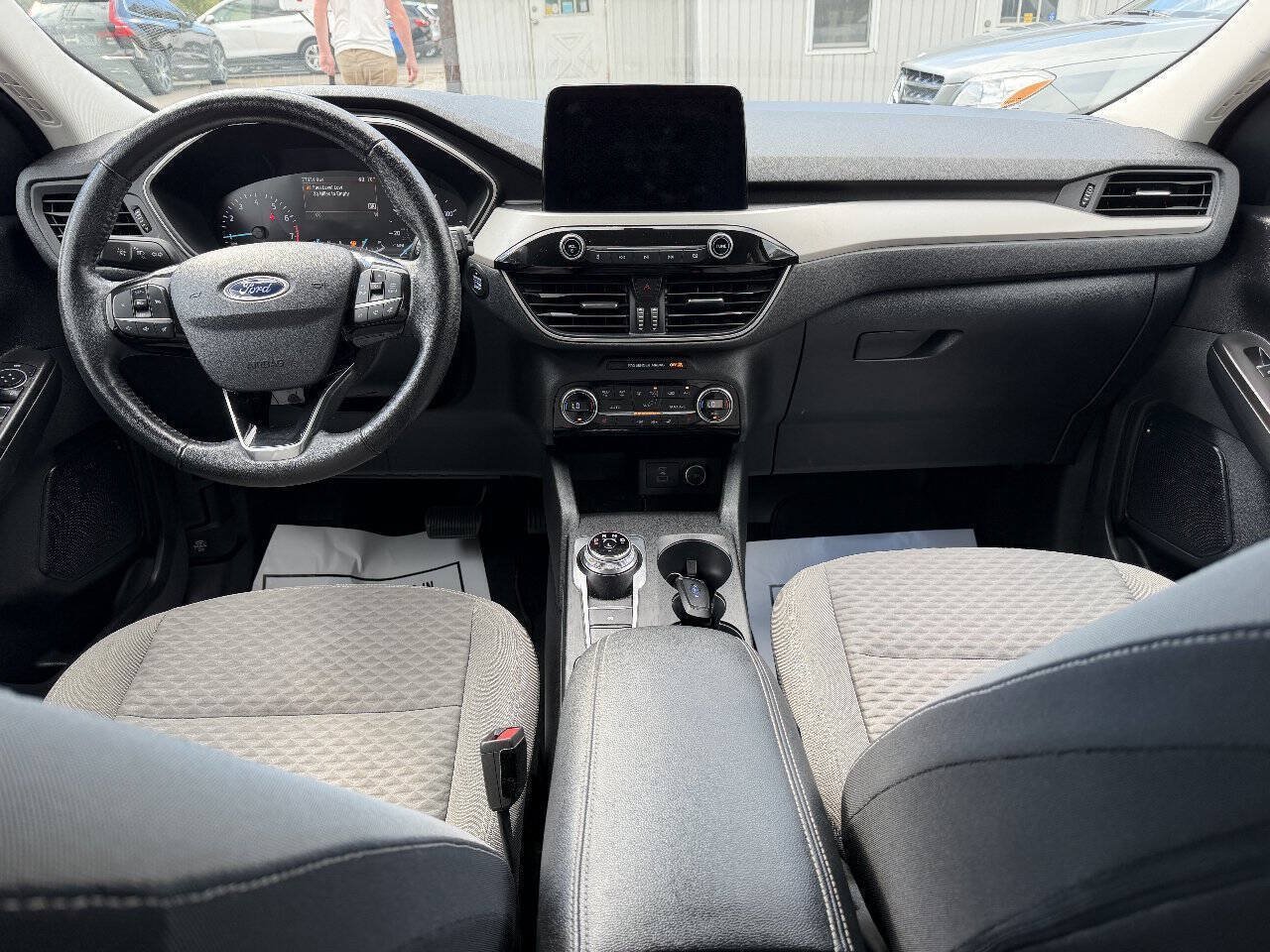 Used 2021 Ford Escape SE w/ Convenience Package FWD image 8