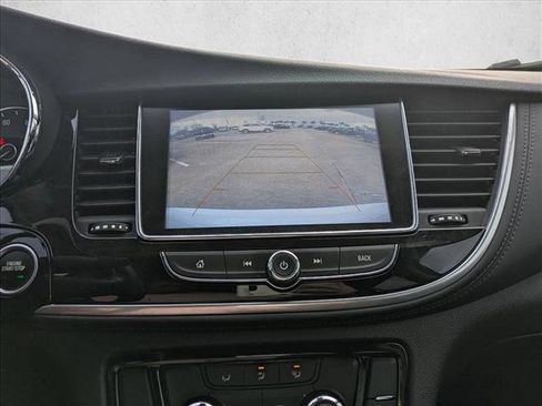 Used 2021 Buick Encore Preferred image 13