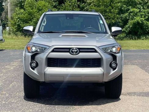 Used 2024 Toyota 4Runner TRD Off-Road AWD/4WD image 28