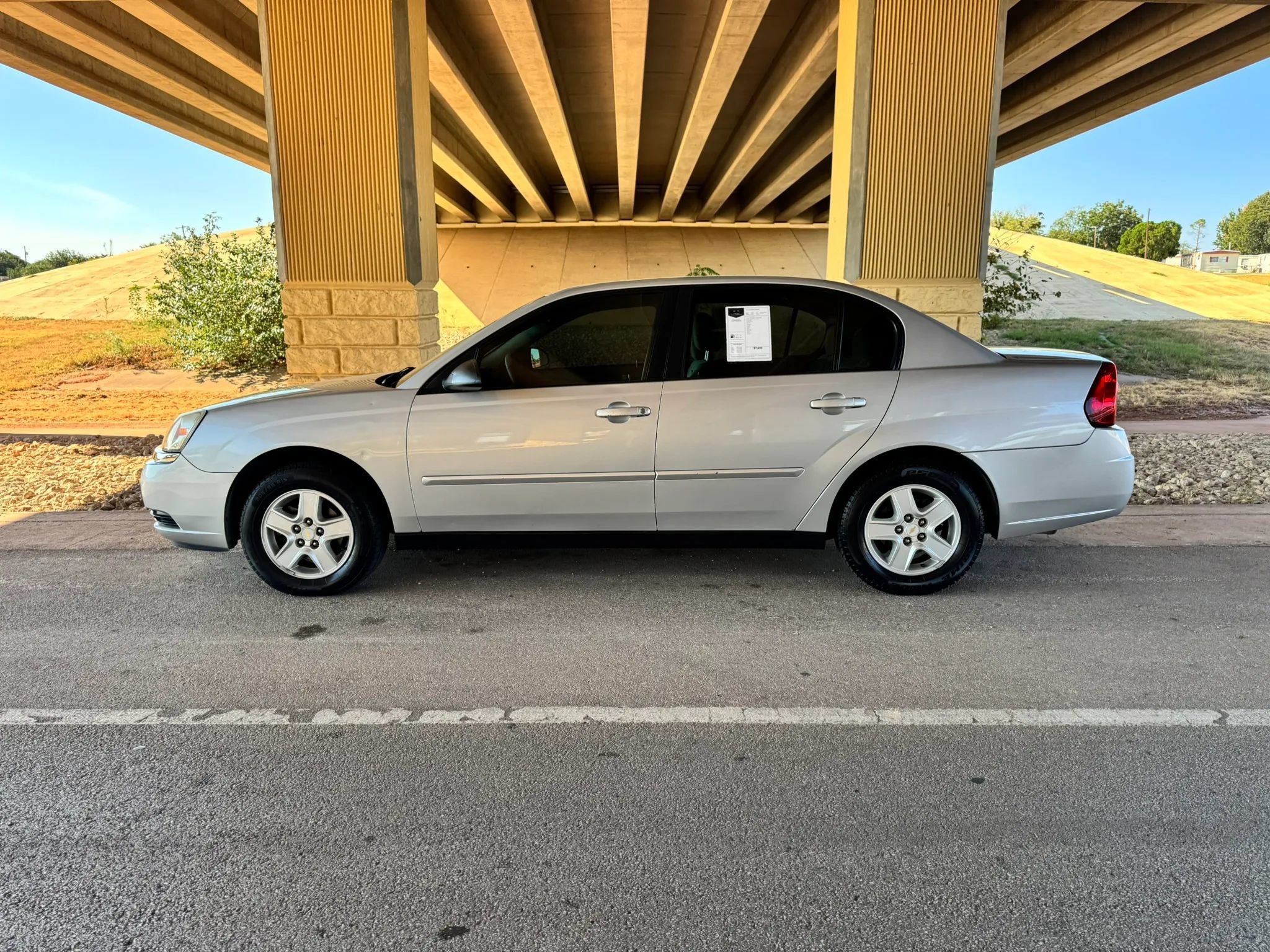 Used 2005 Chevrolet Malibu LS FWD image 6
