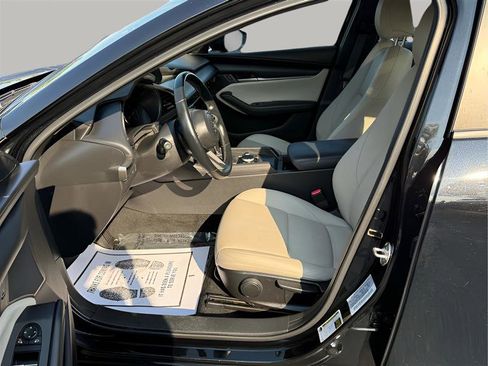 Used 2020 MAZDA MAZDA3 Sedan w/ Select Package image 12