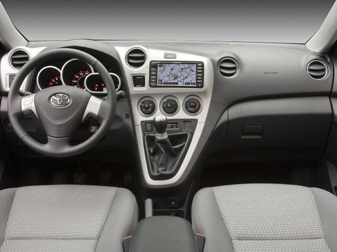 Used 2009 Toyota Matrix w/ PWR Pkg FWD image 4