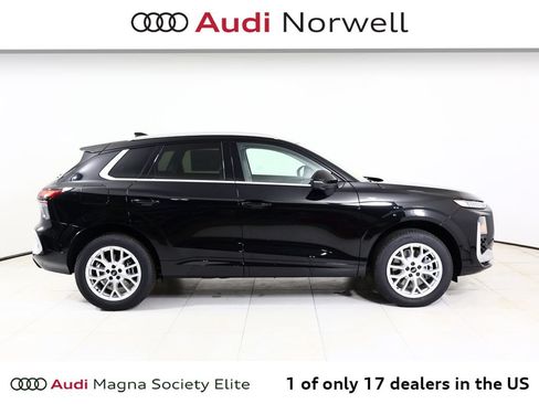 New 2026 Audi Q3 quattro 2.0T AWD/4WD image 17