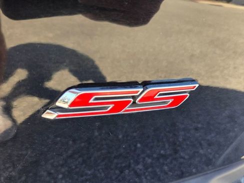 Used 2017 Chevrolet Camaro SS image 15