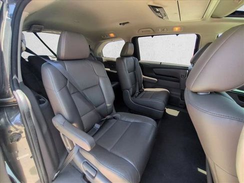 Used 2016 Honda Odyssey Touring Elite image 18