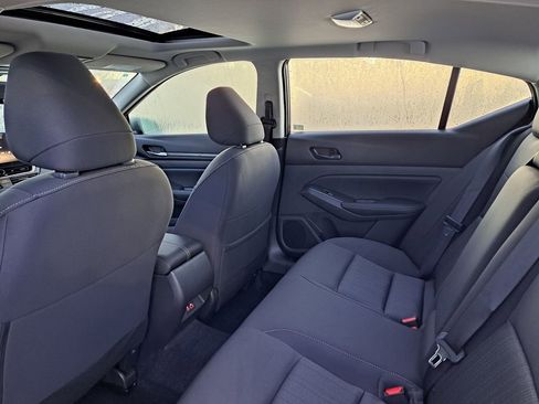 Used 2025 Nissan Altima 2.5 SV w/ SV Premium Package image 5