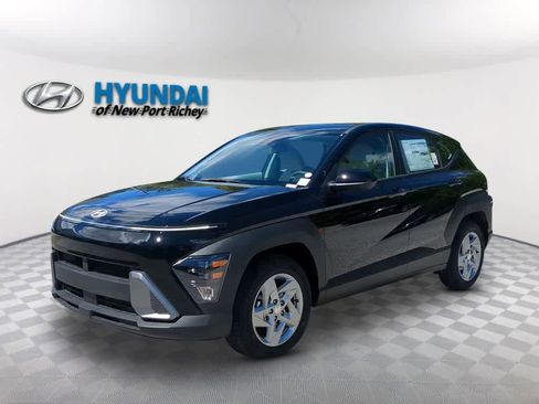 New 2026 Hyundai Kona SE FWD image 1
