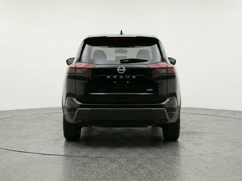 Used 2025 Nissan Rogue SV image 7