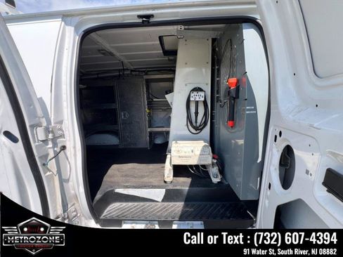 Used 2012 Ford E-350 and Econoline 350 Super Duty w/ PWR Group RWD image 14