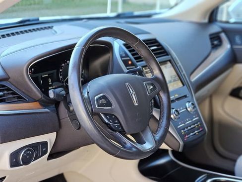 Used 2019 Lincoln MKC Select w/ Select Plus Package image 12