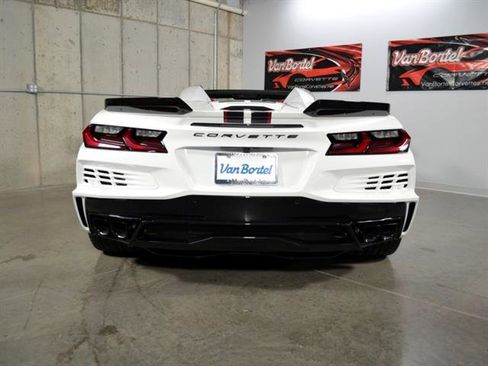 New 2025 Chevrolet Corvette E-Ray w/ Battery Protection Package image 8