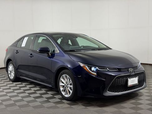 Used 2022 Toyota Corolla XLE FWD image 7