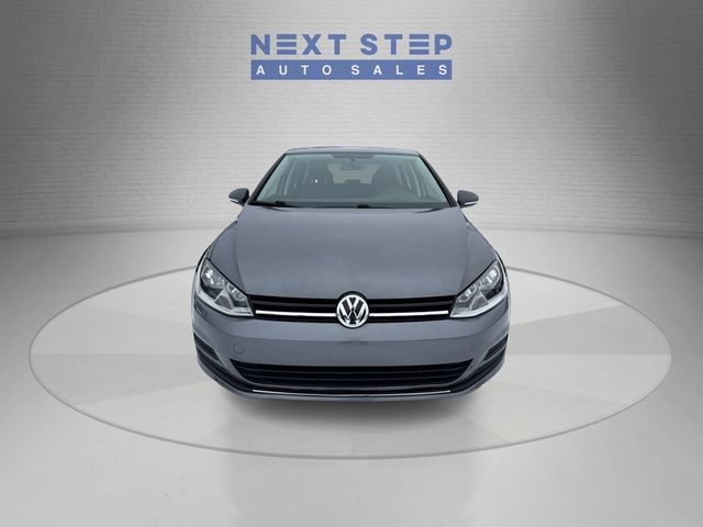 Used 2017 Volkswagen Golf S FWD image 2