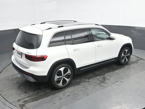 Used 2025 Mercedes-Benz GLB 250 4MATIC image 32