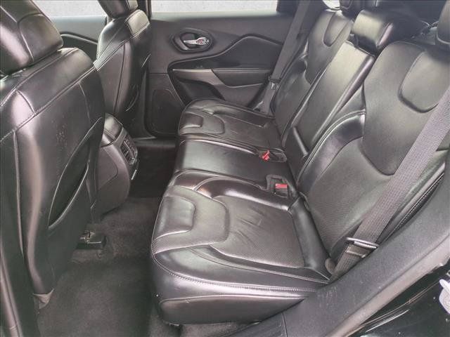 Used 2020 Jeep Cherokee Limited w/ Trailer Tow Group AWD/4WD image 17