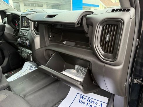 Used 2024 Chevrolet Silverado 1500 Custom Trail Boss image 39