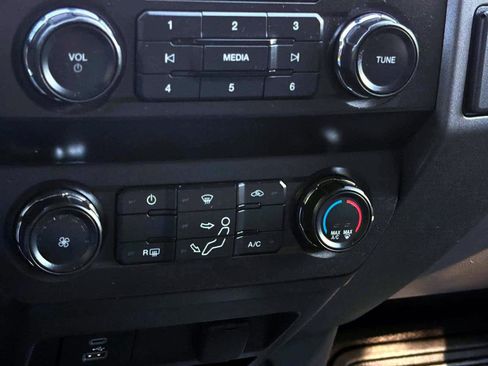 Used 2022 Ford F250 XL w/ STX Appearance Package AWD/4WD image 26