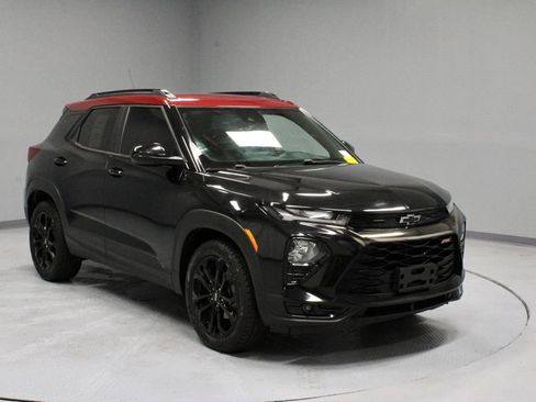 Used 2021 Chevrolet TrailBlazer RS w/ Technology Package AWD/4WD image 1