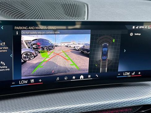 Used 2025 BMW 330i Sedan w/ M Sport Package RWD image 18