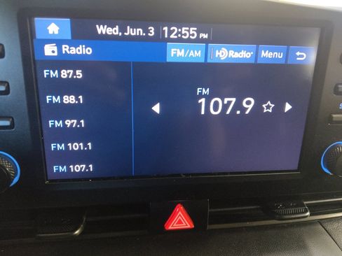 Used 2025 Hyundai Elantra Sport w/ Cargo Package FWD image 25