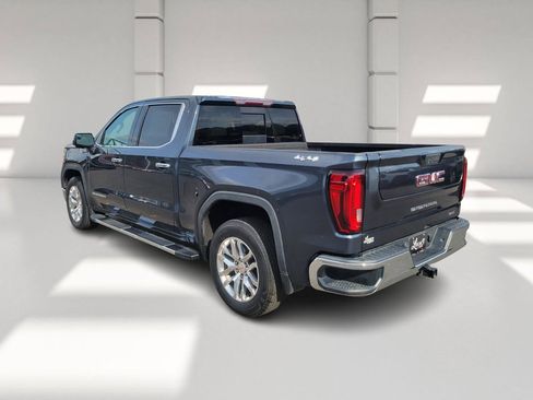 Used 2020 GMC Sierra 1500 SLT w/ SLT Premium Package image 3