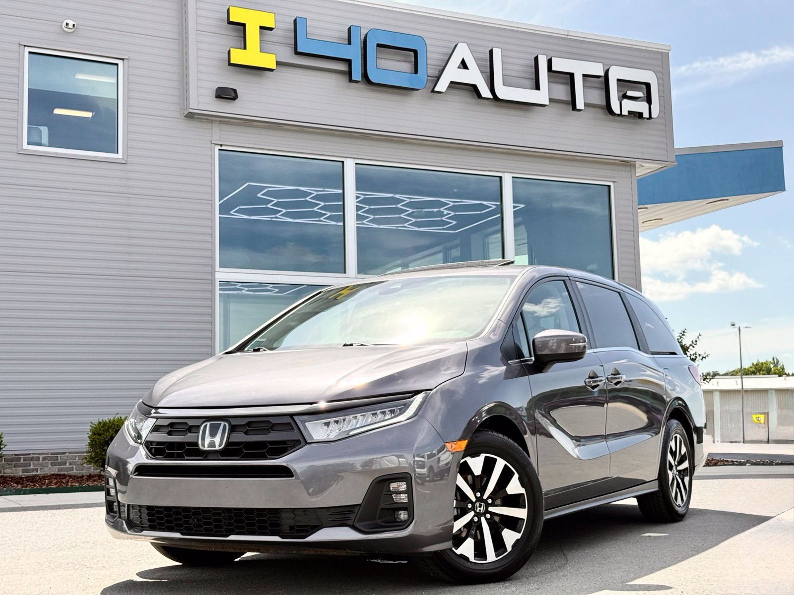 Used 2025 Honda Odyssey EX-L image 1