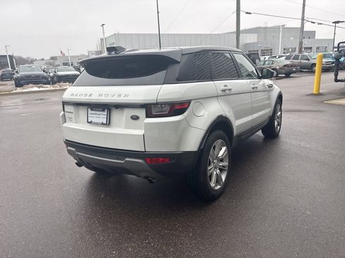 Used 2018 Land Rover Range Rover Evoque SE Premium image 7