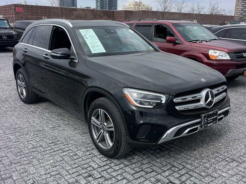 Used 2022 Mercedes-Benz GLC 300 4MATIC image 2