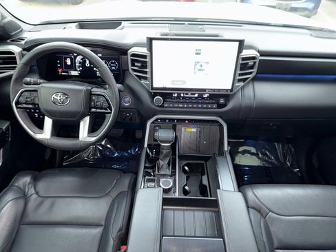 Used 2024 Toyota Sequoia Platinum image 22