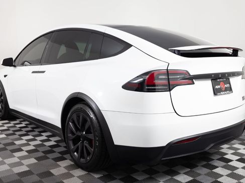 Used 2023 Tesla Model X Plaid AWD/4WD image 5