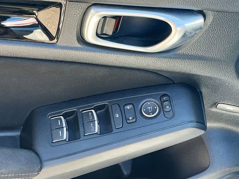 Used 2023 Honda Civic EX image 17