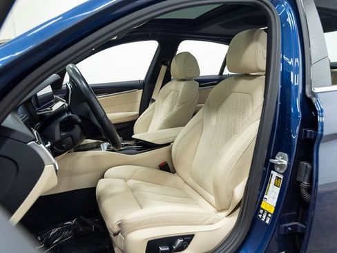 Certified 2022 BMW 540i xDrive w/ Convenience Package image 25