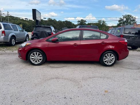 Used 2014 Kia Forte LX w/ Popular Package FWD image 2