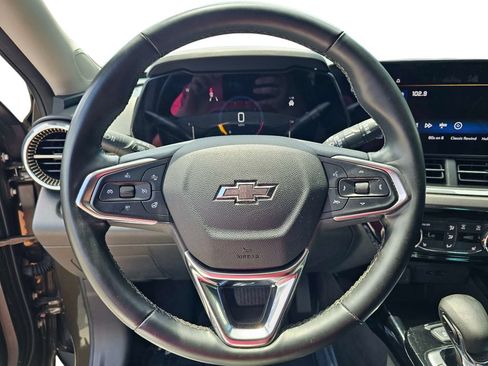 Used 2024 Chevrolet Trax ACTIV FWD image 21