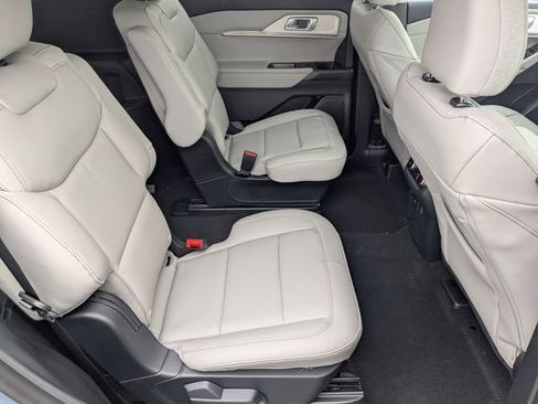 New 2026 Ford Explorer Active w/ Active Comfort Package AWD/4WD image 21
