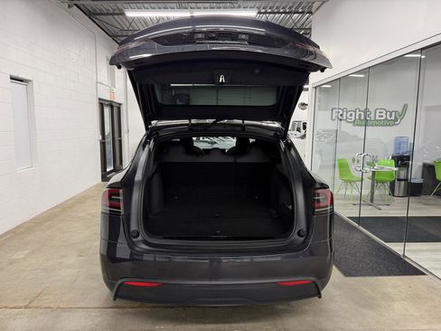 Used 2024 Tesla Model X AWD/4WD image 18