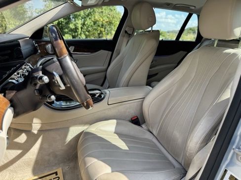 Used 2018 Mercedes-Benz E 400 4MATIC Wagon image 13