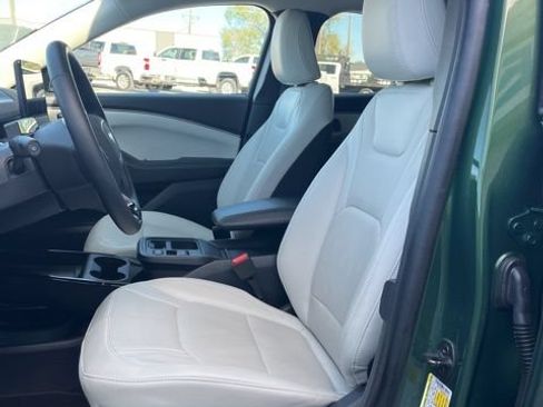 Used 2025 Ford Mustang Mach-E Premium AWD/4WD image 29